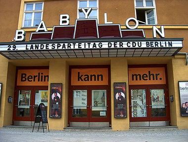 Das Kino Babylon in Berlin-Mitte: Die Mitarbeiter müssen sich mi... Das Kino Babylon in Berlin-Mitte: Die Mitarbeiter müssen sich mi...