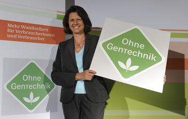 Die Ministerin freut sich. Aber das neue Label garantiert keines...