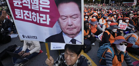 Gewerkschaften vorneweg: Protest gegen den südkoreanischen Präsi... Gewerkschaften vorneweg: Protest gegen den südkoreanischen Präsi...