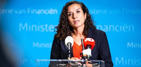 Hat die Nase voll: Nora Achahbar bei ihrer Rücktrittserklärung