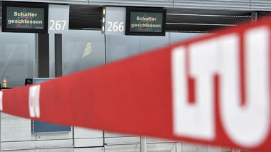 Mit Hilfe vom Luftfahrtbundesamt konnte der Air-Berlin-Konzern d...