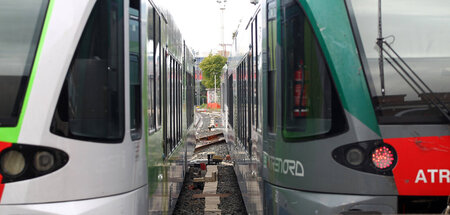 Züge im Hauptbahnhof von Brescia in Norditalien