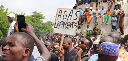 »Nieder mit Frankreich«: Die Menschen in Niger haben genug von n...