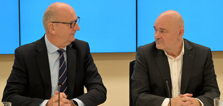 Alles geklärt? Dietmar Woidke (l.) und Robert Crumbach (Potsdam,...