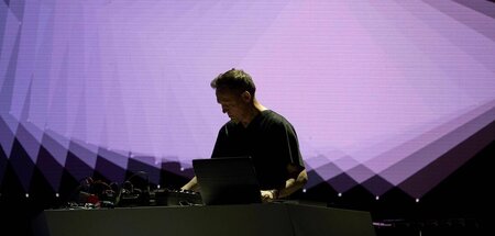 Musikalisches Assoziieren: Alva Noto (Carsten Nicolai) Musikalisches Assoziieren: Alva Noto (Carsten Nicolai)
