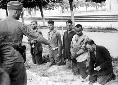 »Bandenbekämpfung« an der Ostfront: Sowjetische Zivilisten, als ...