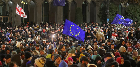 Irrlichter: Der Blick geht gen Westen am Donnerstag abend auf de...