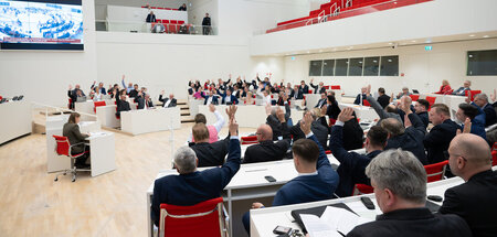 Taktierende Rechte: Am Ende stimmte im Potsdamer Landtag auch di...