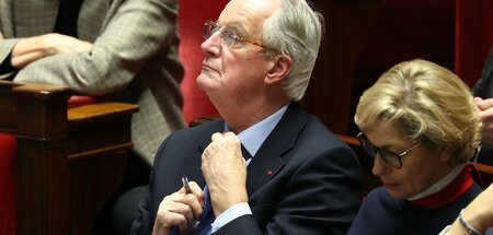 Es ging ihm sichtlich an den Kragen: Michel Barnier am Mittwoch ...
