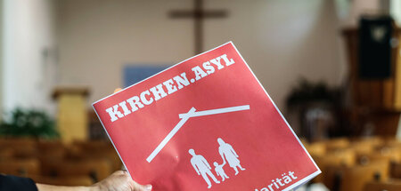 Der Schutz für Geflüchtete unter dem Dach der Kirche muss wieder...