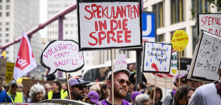 Tausende Menschen demonstrieren gegen Mietenwahnsinn, Verdrängun...