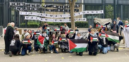 Mit seinem bedingungslosen Eintreten für israelische Kriegsverbr...