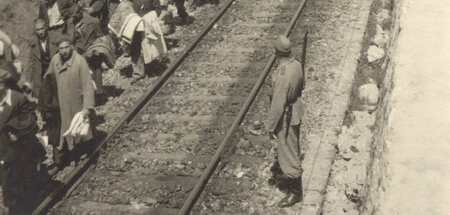 Ankunft jüdischer Häftlinge aus dem Ghetto Thessaloniki: Baustel...