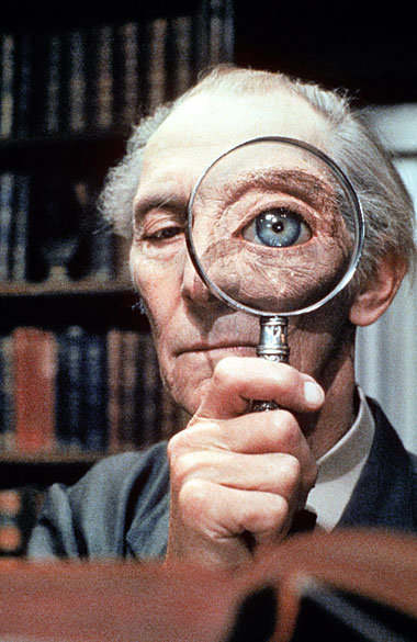 »Grobschlächtige Parodie auf einschlägige Spionagefilme: »Top Se... »Grobschlächtige Parodie auf einschlägige Spionagefilme: »Top Se...