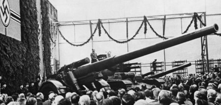 Kriegstüchtig: General Walther von Brauchitsch spricht in einem ...
