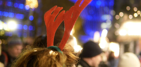 Weihnachtsmarkt an der Gedächtniskirche auf dem Berliner Breitsc... Weihnachtsmarkt an der Gedächtniskirche auf dem Berliner Breitsc...