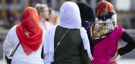 Auch das geplante Gewalthilfegesetz wird geflüchteten Frauen nic... Auch das geplante Gewalthilfegesetz wird geflüchteten Frauen nic...