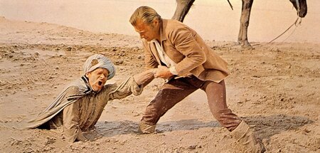 Die Bürde des weißen Mannes: Kara Ben Nemsi (Lex Barker) rettet ...