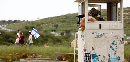 Illegale Landnahme unter dem Schutz des israelischen Militärs: P...