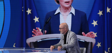 Kostet sämtliche Glaubwürdigkeit, verspricht Reichtum und Macht:...