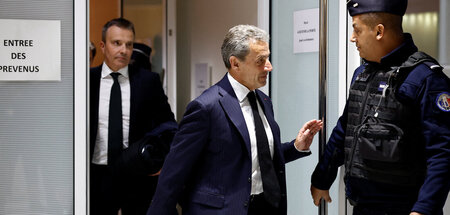 Die Beteiligung am Sturz Ghaddafis schützt Sarkozy nicht vor Str...