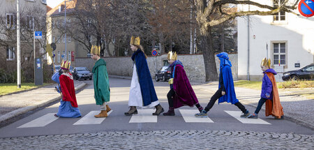 »›Moment!‹ rief ich ihnen hinterher. ›Kommt bitte zurück! Es geh...