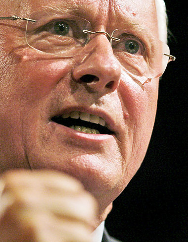 Ungebrochen populär: Linke-Spitzenkandidat Oskar Lafontaine Ungebrochen populär: Linke-Spitzenkandidat Oskar Lafontaine