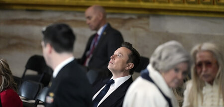 Natürlich war Elon Musk zu Donald Trumps Vereidigung geladen (Wa... Natürlich war Elon Musk zu Donald Trumps Vereidigung geladen (Wa...