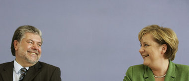 Lachen soll ja gesund sein: Beck und Merkel