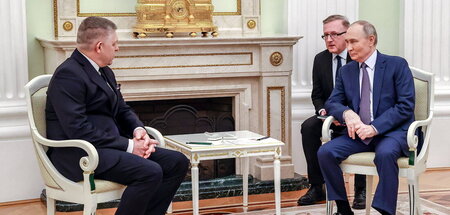 Für das Treffen mit Wladimir Putin in Moskau hagelte es Kritik v...