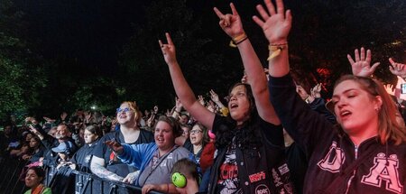 Rund 3.500 Besucher zieht das Festival »Jamel rockt den Förster«... Rund 3.500 Besucher zieht das Festival »Jamel rockt den Förster«...