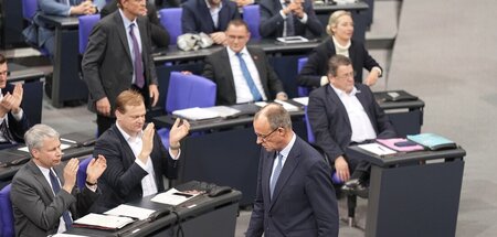 Die rechten Reihen geschlossen: Friedrich Merz läuft an der AfD-...