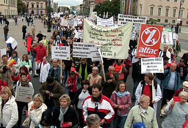 Protest gegen schlechte Versorgung – Themenabend: Auf Kosten der... Protest gegen schlechte Versorgung – Themenabend: Auf Kosten der...