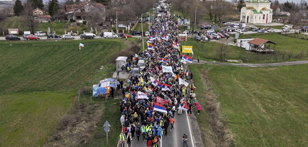 Proteste_in_Serbien_85345394.jpg