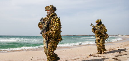 Patrouille an einem Strand der Krim (12.3.2025)