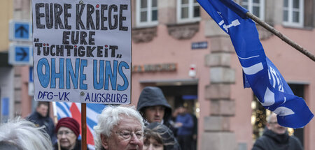 Demonstration für das Recht auf Kriegsdienstverweigerung am 14. ...