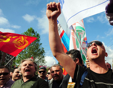 Demonstration vor der Fiat-Konzernzentrale am 16.Mai in Turin. D...