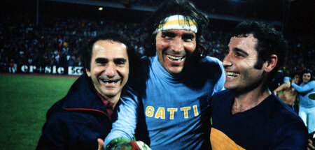 Gute Laune: Hugo Orlando Gatti holt mit Boca Juniors den Weltpok...
