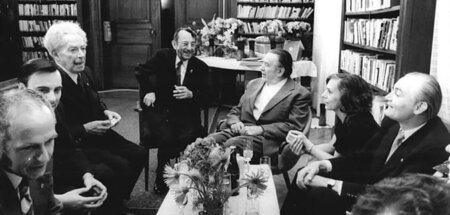 Bundesarchiv_Bild_183-P0428-0026,_Berlin,_75._Geburtstag_Bruno_A