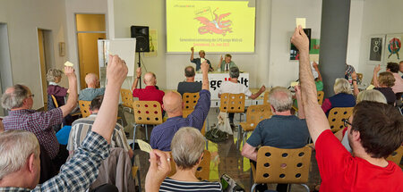 D23D0624GeneralversammlungLPGJungeWelt162824.jpg