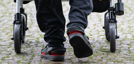 Ältere Menschen sind neben Erwerbslosen, Migranten und Alleinerz...