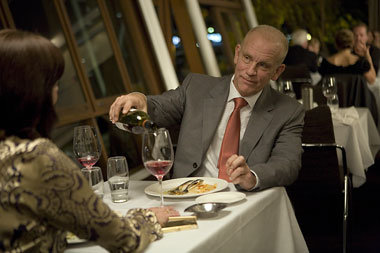 Später interessiert sich John Malkovich nur noch für Hunde