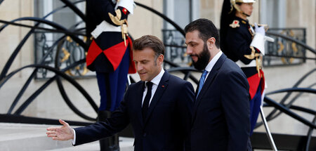 2025-05-07T153620Z_781948486_RC23DEAPREJB_RTRMADP_3_FRANCE-SYRIA