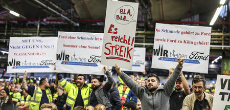 Betriebsversammlung_85896898.jpg