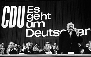Ludwig Erhard, 1949 bis 1963 Bundeswirtschaftsminister, von 1963...