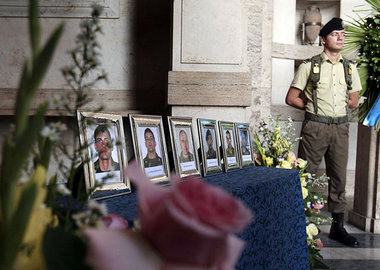 Kriegseinsatz zur Disposition gestellt: Der Tod von sechs italie...