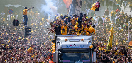 Fussball_3__Liga_Auf_85974048.jpg