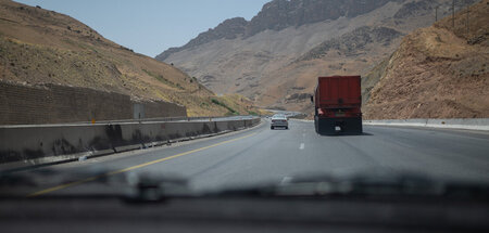 Verkehr_im_Iran_86143907.jpg