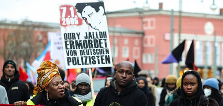 Saliou Jalloh, Bruder von Oury Jalloh, reiste aus Guinea an, um ...