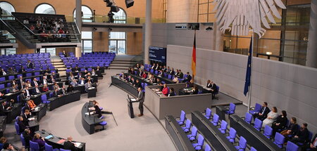 Plenarsaal_des_Bunde_86248100.jpg